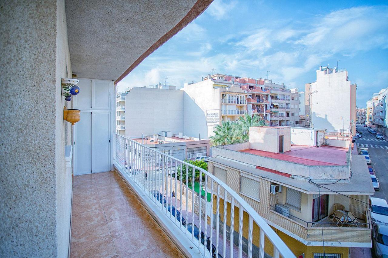 125 City Beach - Alicante Holiday Torrevieja Bagian luar foto