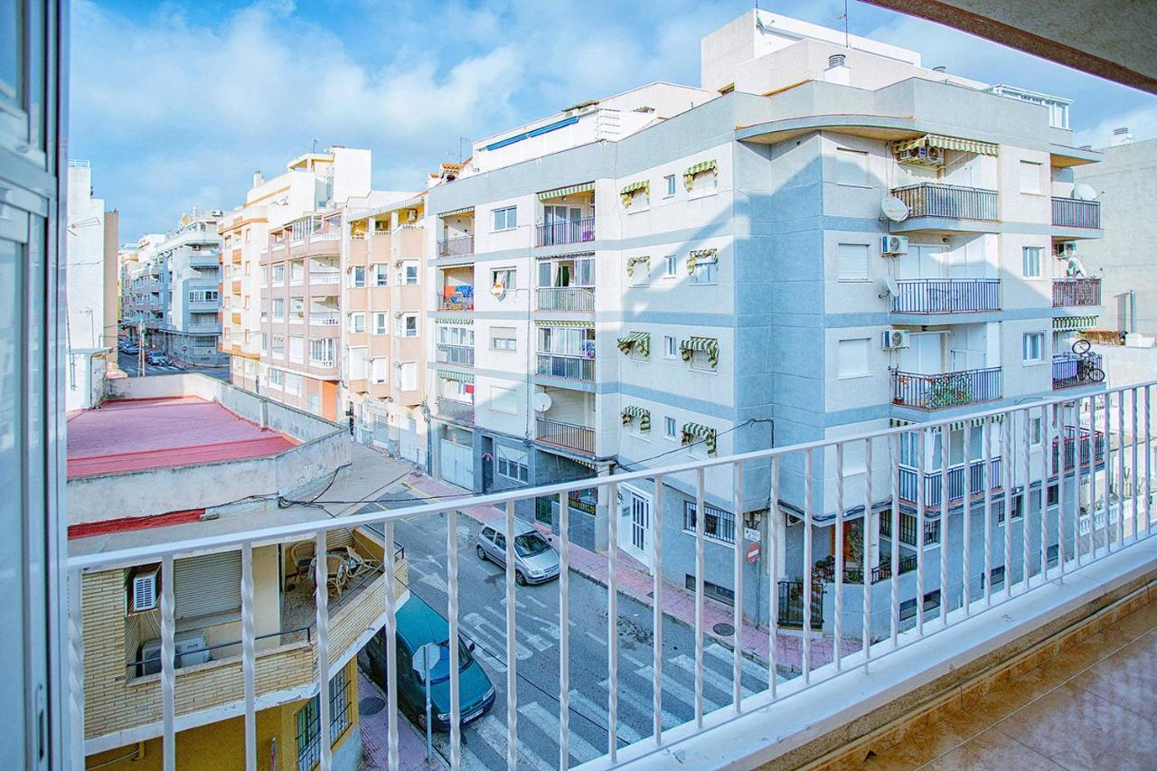 125 City Beach - Alicante Holiday Torrevieja Bagian luar foto