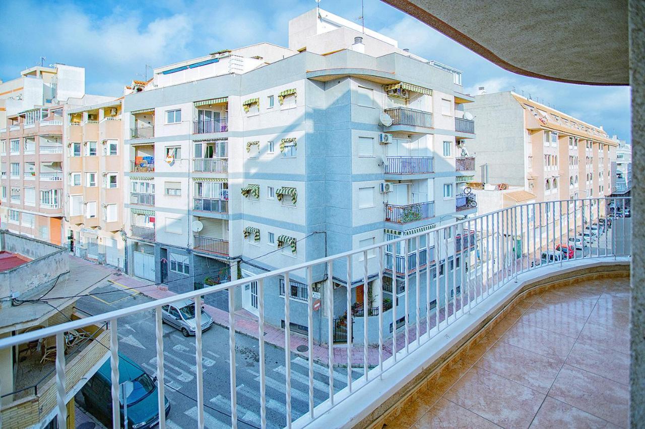 125 City Beach - Alicante Holiday Torrevieja Bagian luar foto