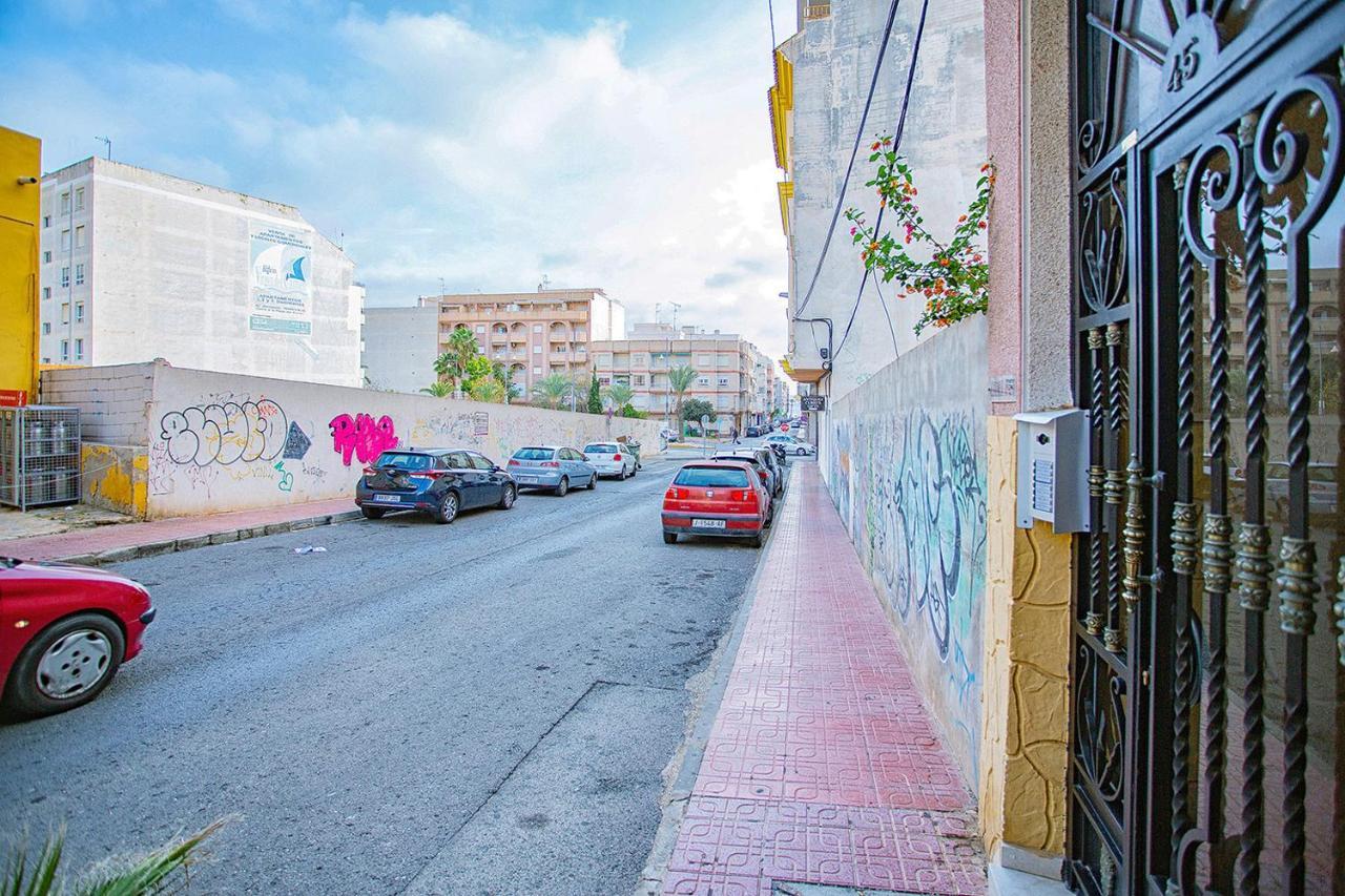 125 City Beach - Alicante Holiday Torrevieja Bagian luar foto